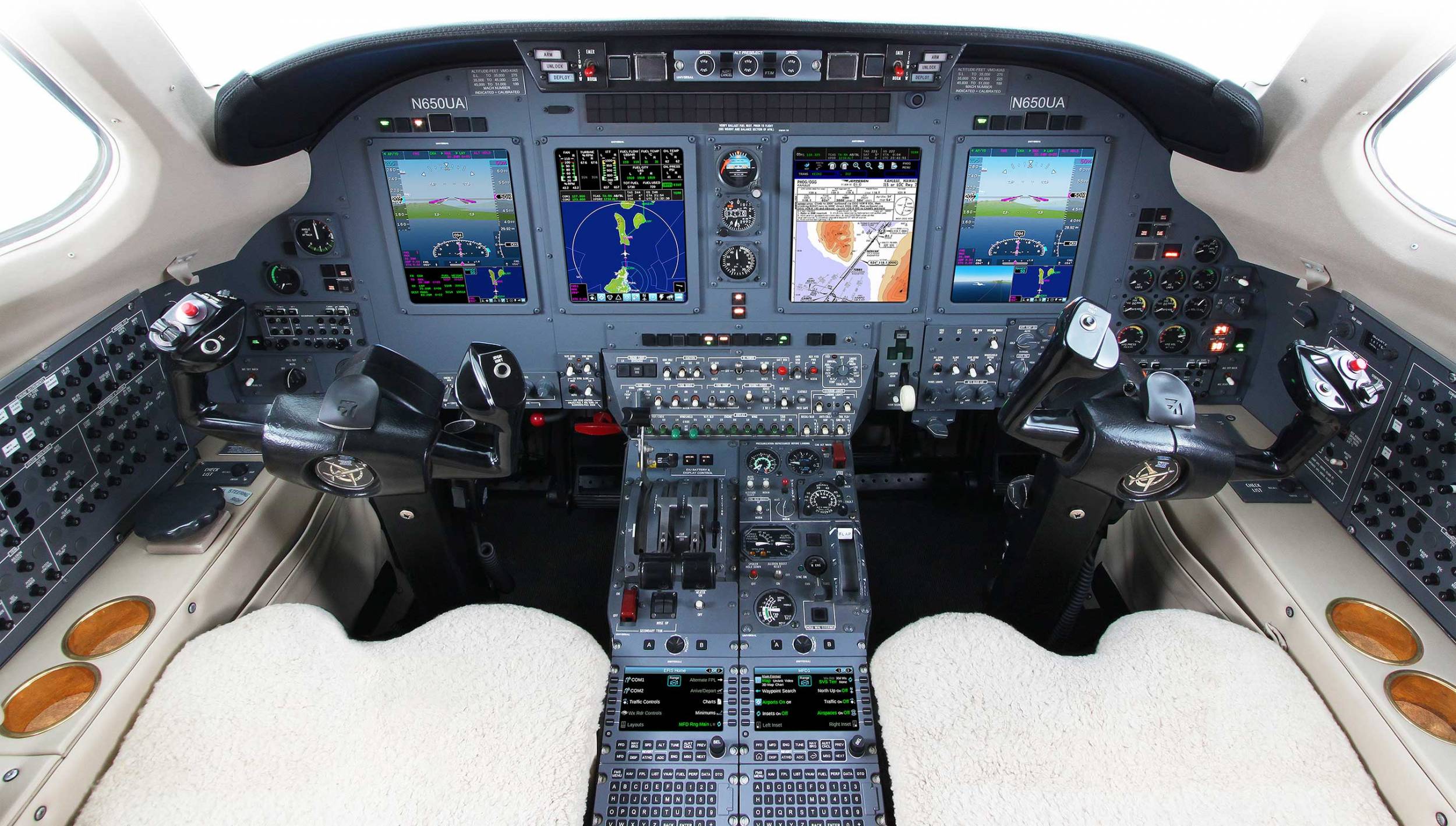 Universal InSight flight deck avionics suite