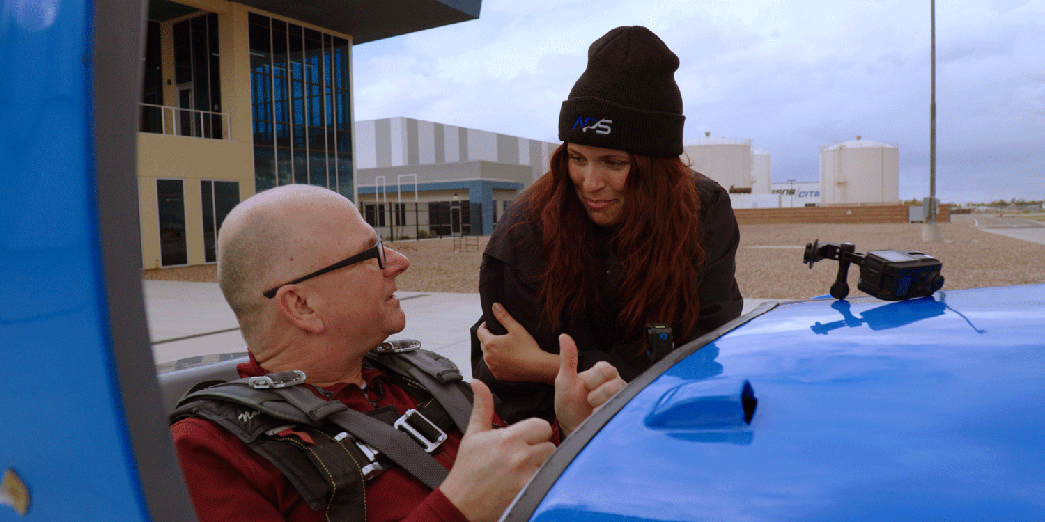 AIN writer and airline pilot Stuart “Kipp” Lau gets a full safety briefing from APS flight operations support specialist McKenna Breinholt.