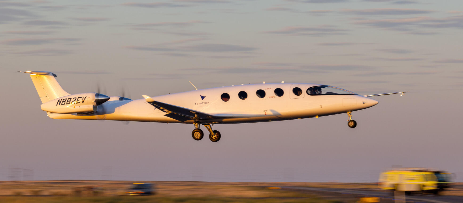 Eviation's all-electric Alice aircraft made an eight-minute first flight on September 27 at Grant County International Airport at Moses Lake in Washington state. (Image: Eviation) Eviation's all-electric Alice aircraft made an eight-minute first flight on September 27 at Grant County International Airport at Moses Lake in Washington state.