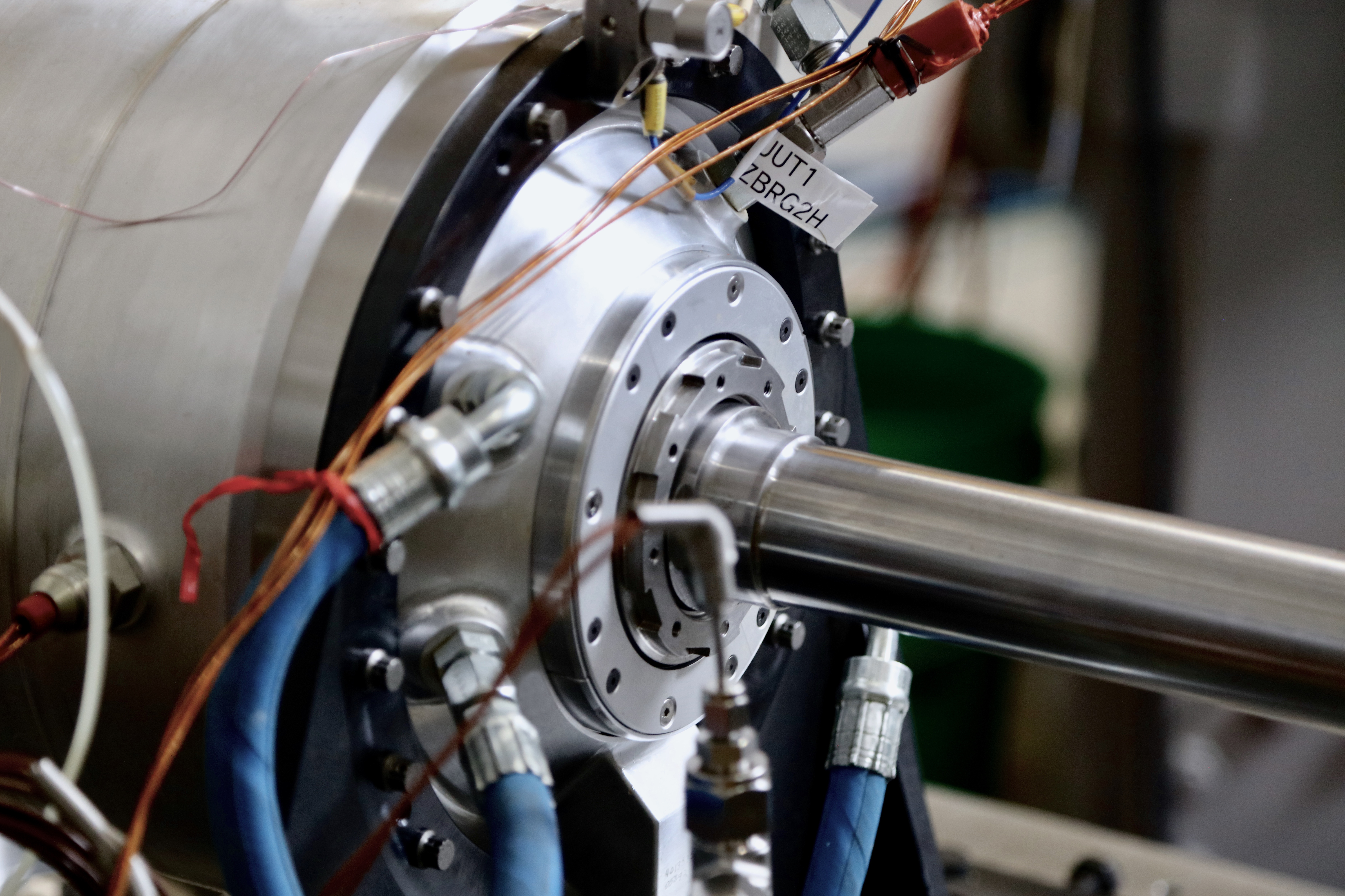 GE Aviation's electric motor and generator unit for its planned hybrid-electric propulsion system.