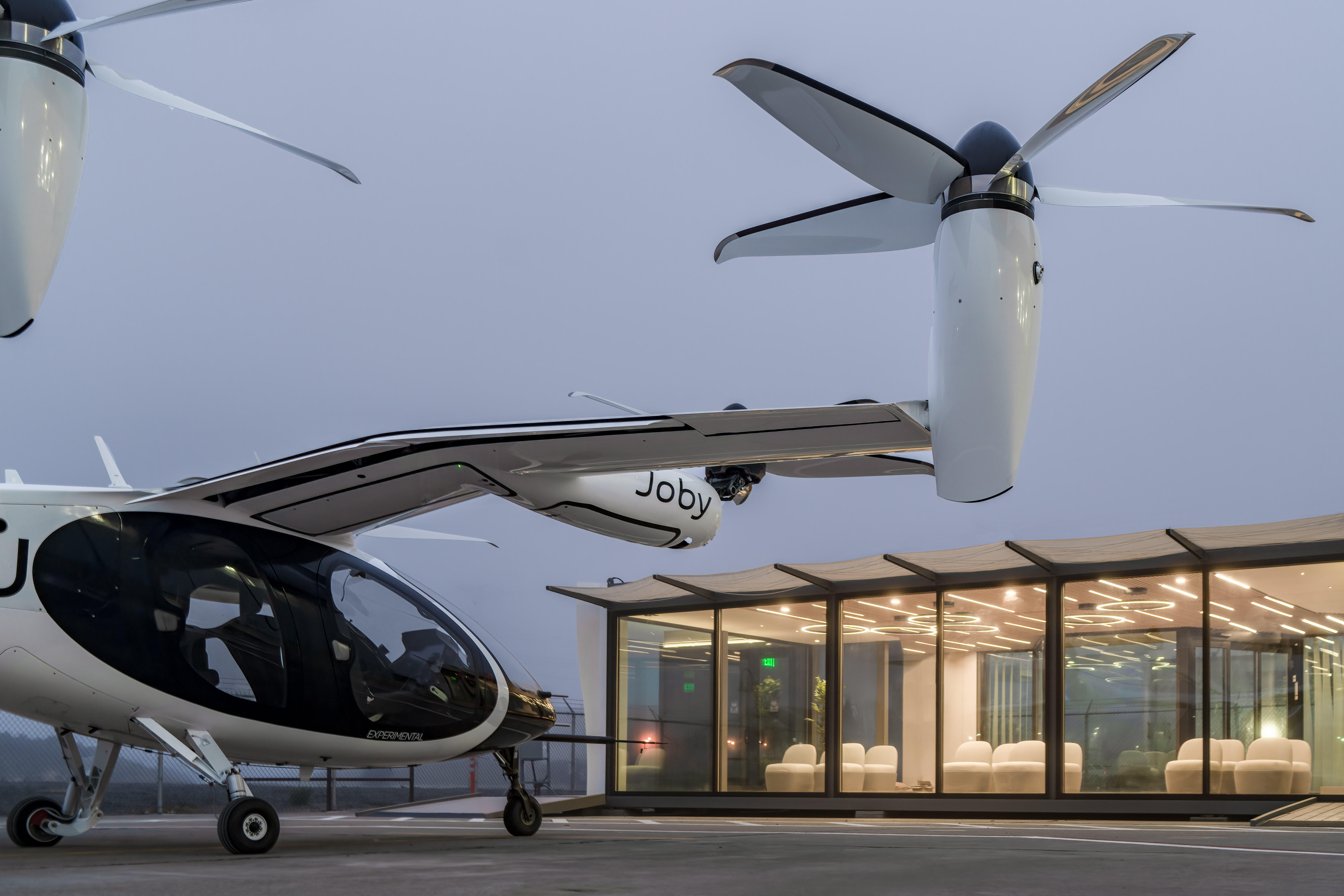 Skyports and Joby have opened a "Living Lab" passenger terminal to test eVTOL air taxi operations.