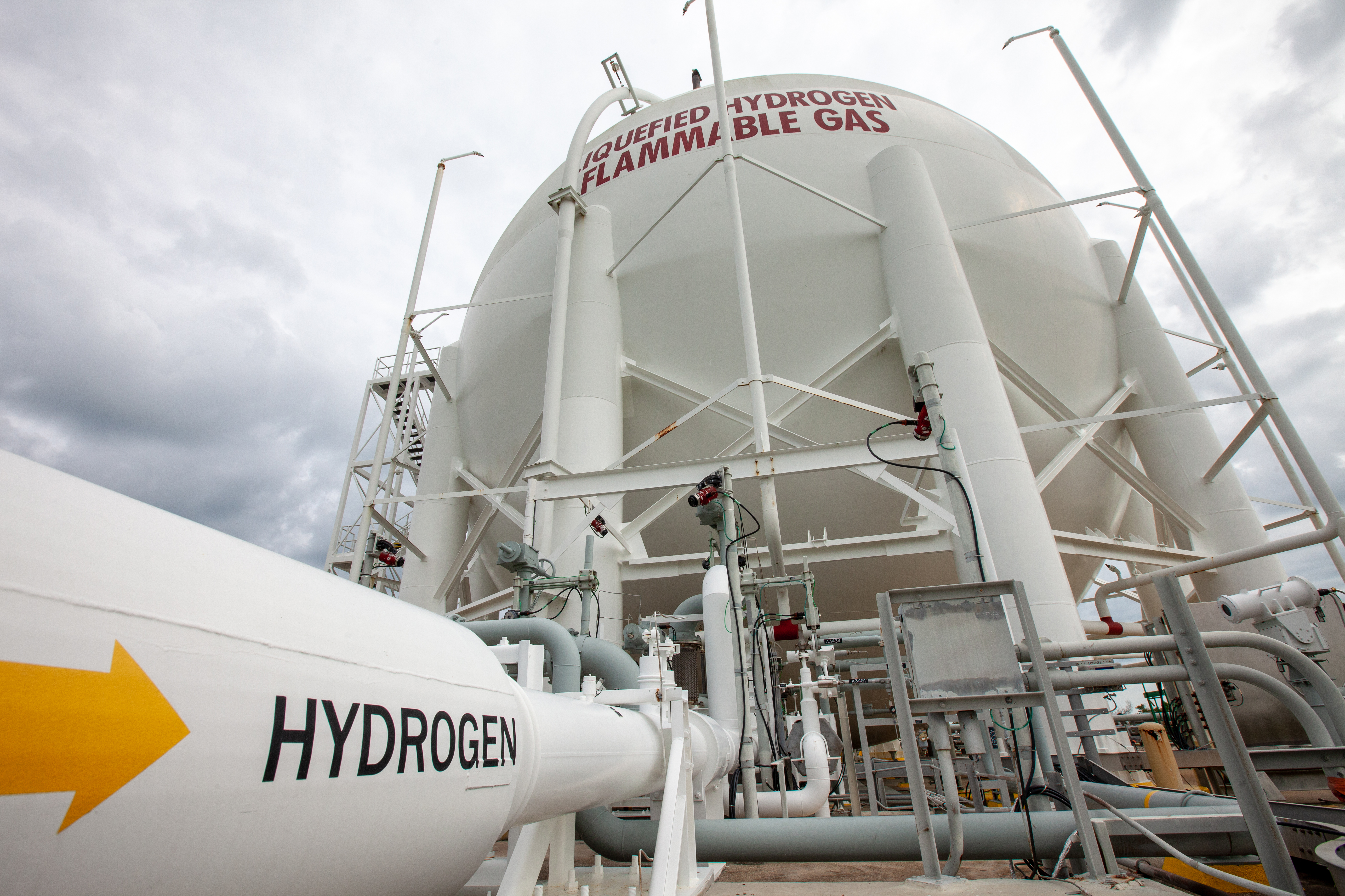 NASA's liquid hydrogen tank.