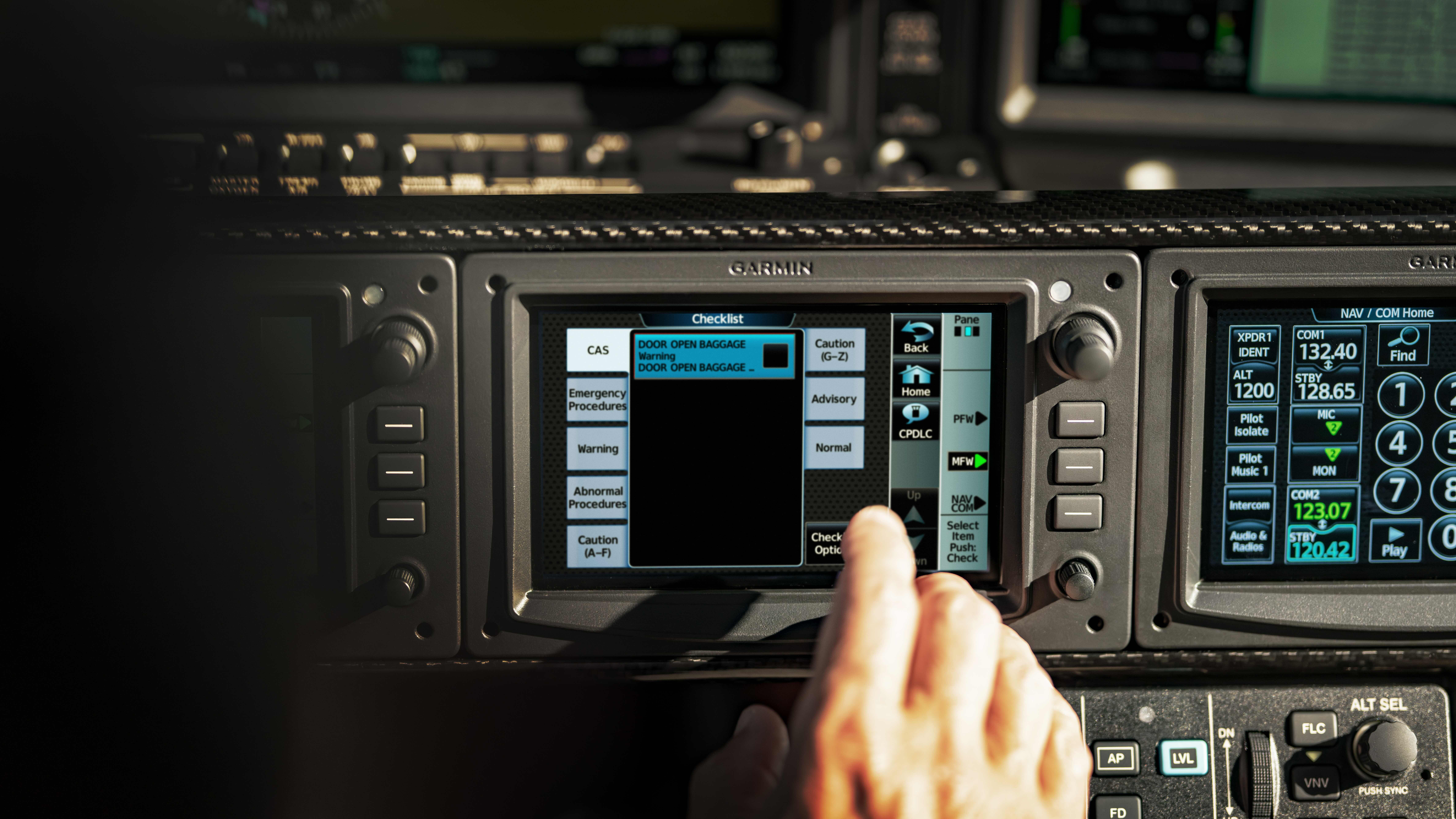 Cirrus Vision Jet G3 CAS-linked messages