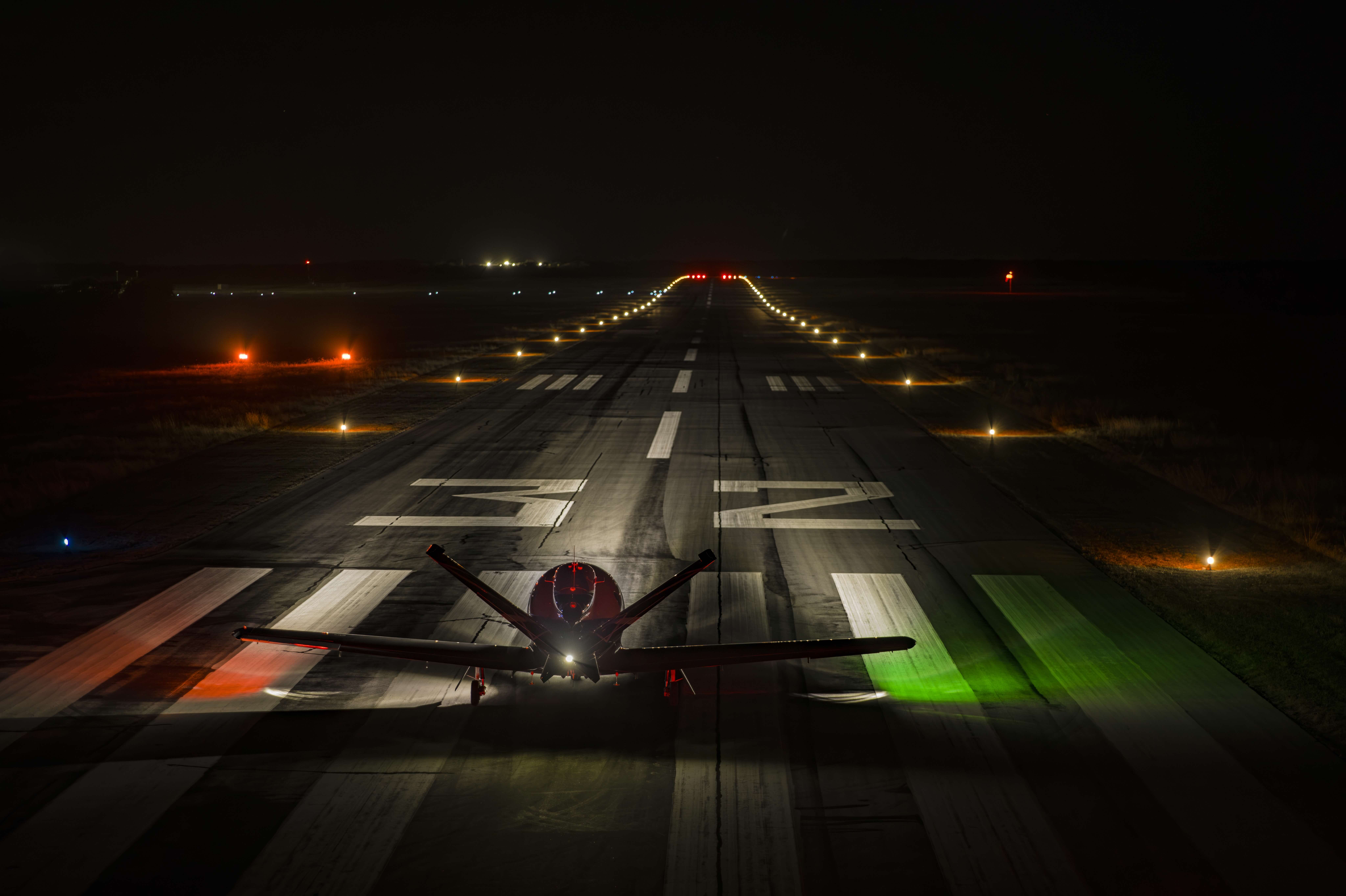 Cirrus Vision Jet G3 Spectra lights