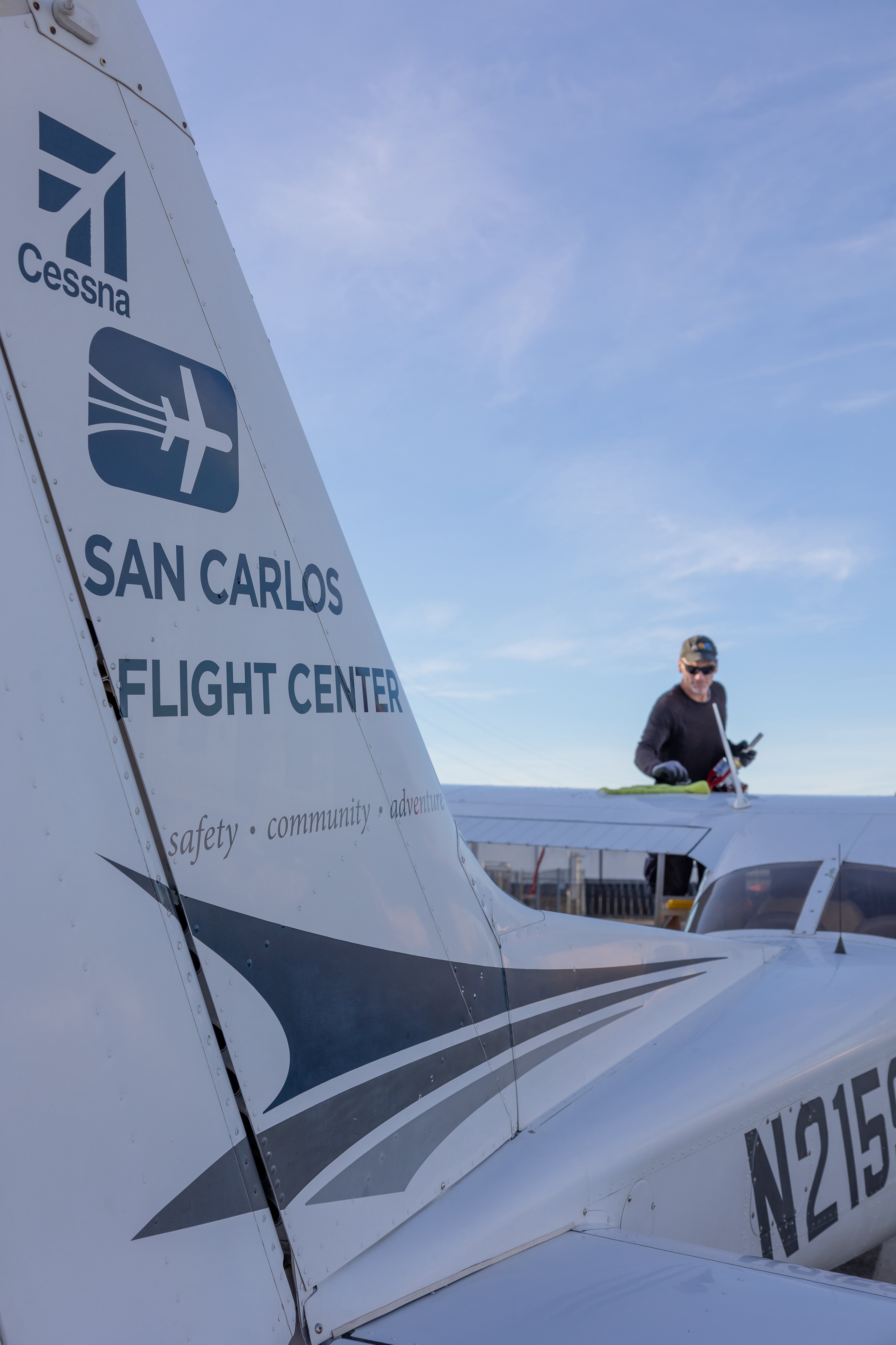 San Carlos Flight Center Cessna 172 refueling with Swift 100R. 