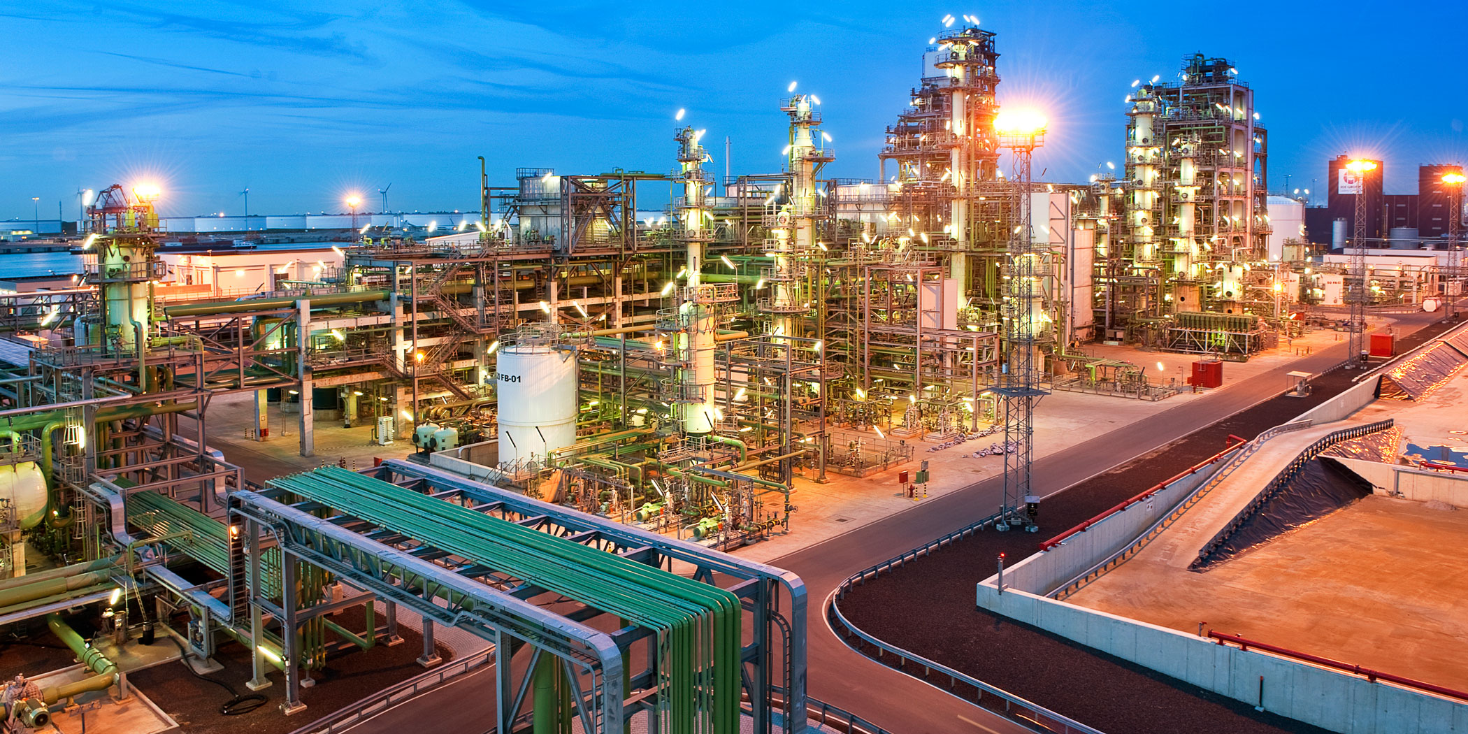 Neste's Rotterdam sustainable fuel refinery